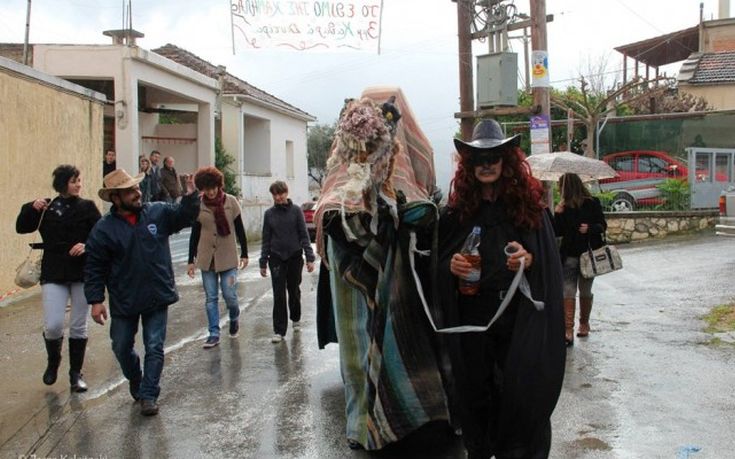 Καμήλες, «μουζώματα» και αλευρώματα την Καθαρά Δευτέρα