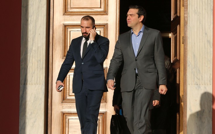 Το Μαξίμου καλεί ΔΝΤ και Σόιμπλε να επιστρέψουν στο ρεαλισμό