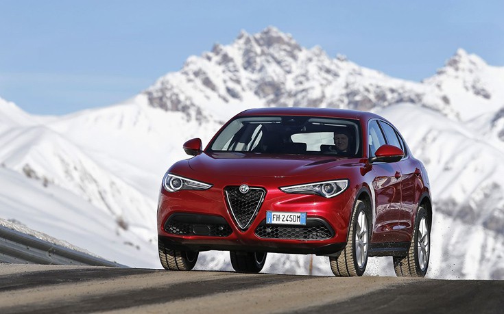 AlfaRomeoARStelvio10 AlfaRomeoARStelvio10