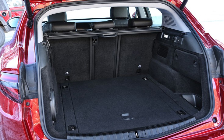 AlfaRomeoARStelvio6 AlfaRomeoARStelvio6