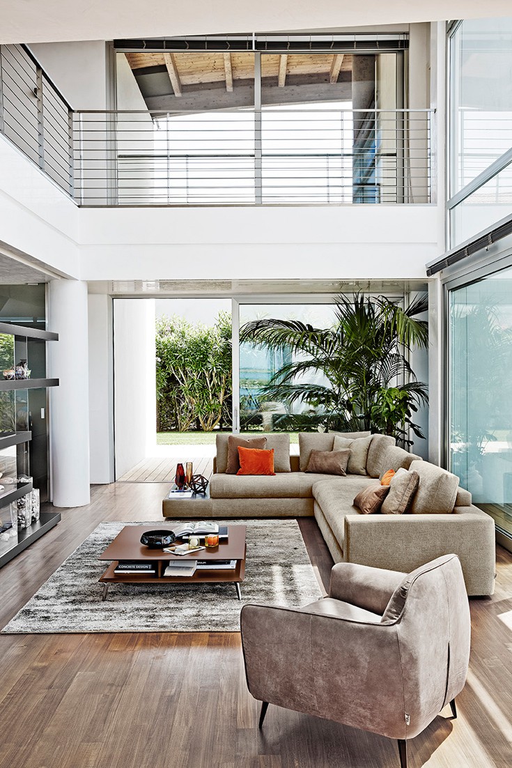 Bijoux_sofa_Porcelana