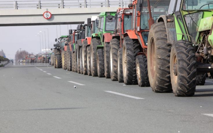 Άνοιξε ο κόμβος του Δερβενίου