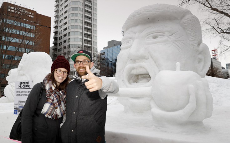Το φεστιβάλ χιονιού εγκαινιάζεται με γλυπτά από πάγο