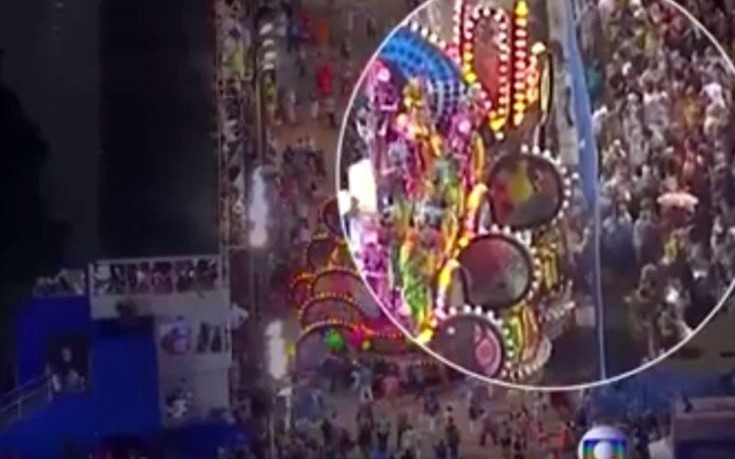 Καρναβαλικό άρμα έπεσε πάνω σε θεατές στο Ρίο