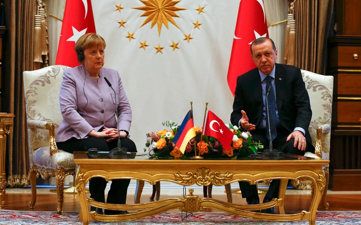 Η Γερμανία δίνει έξι καταδιωκτικά υποβρύχια στην Τουρκία