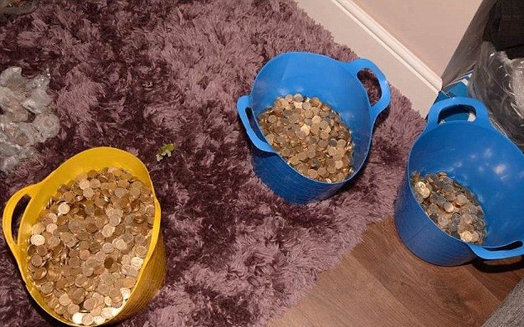 Έκλεψαν νομίσματα αξίας 39.000 ευρώ με κουβάδες και συρματόσχοινα