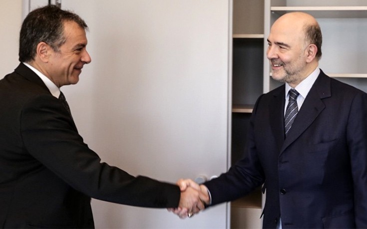 Θεοδωράκης: Όχι άλλες ζαριές με τις ζωές των Ελλήνων