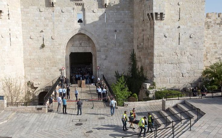 Νεκρή από πυρά ισραηλινών αστυνομικών 49χρονη στην Ιερουσαλήμ