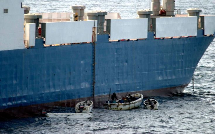 Πειρατές επιτέθηκαν σε ένα δεξαμενόπλοιο στον Κόλπο του Ομάν