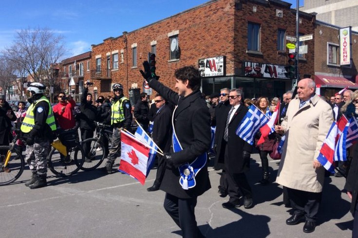 «Ζήτω η Ελλάς» φώναξε ο καναδός πρωθυπουργός στην παρέλαση για την 25η Μαρτίου στο Μόντρεαλ