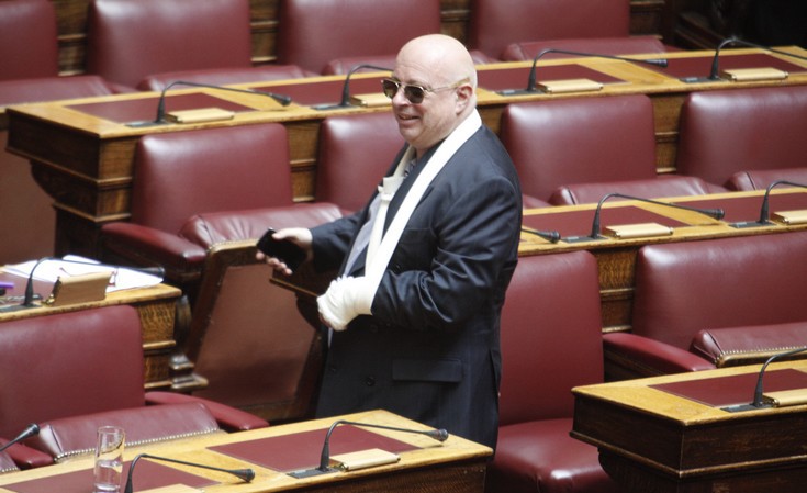 Καβαδέλλας: Ο λογαριασμός μου έχει 600 ευρώ, τα άλλα τα παίρνει η εφορία