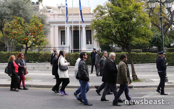 Στο Μαξίμου η επιτροπή της Ομοσπονδίας Τυφλών