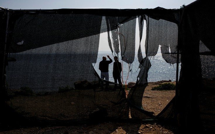 Ένα φωτογραφικό ρεπορτάζ στους πρόσφυγες της Χίου