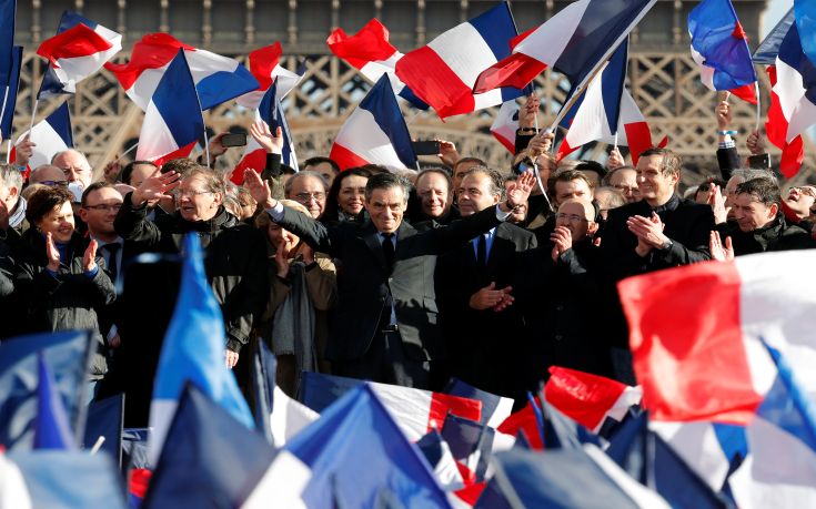 Διαβουλεύσεις σήμερα στη γαλλική δεξιά για την υποψηφιότητα Φιγιόν
