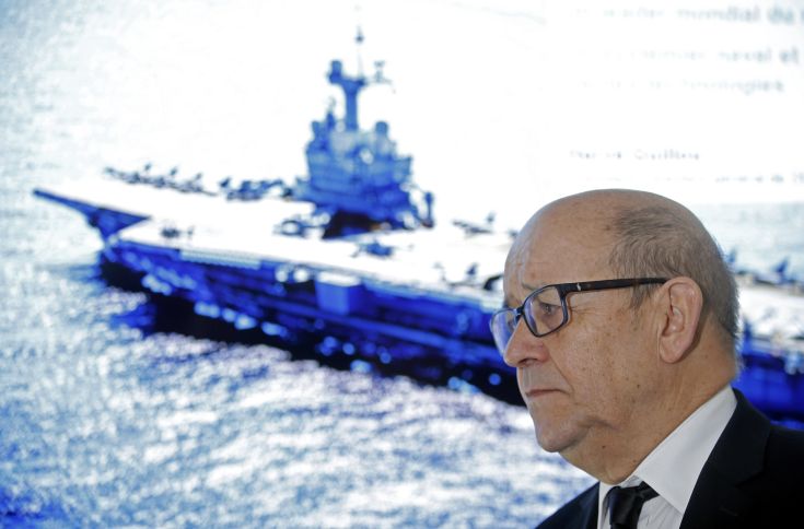 Στηρίζει Μακρόν ο Γάλλος υπουργός Άμυνας