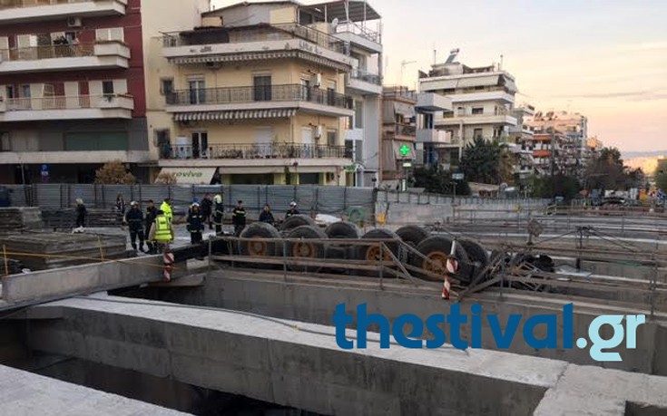 Ανετράπη γερανός του μετρό Θεσσαλονίκης