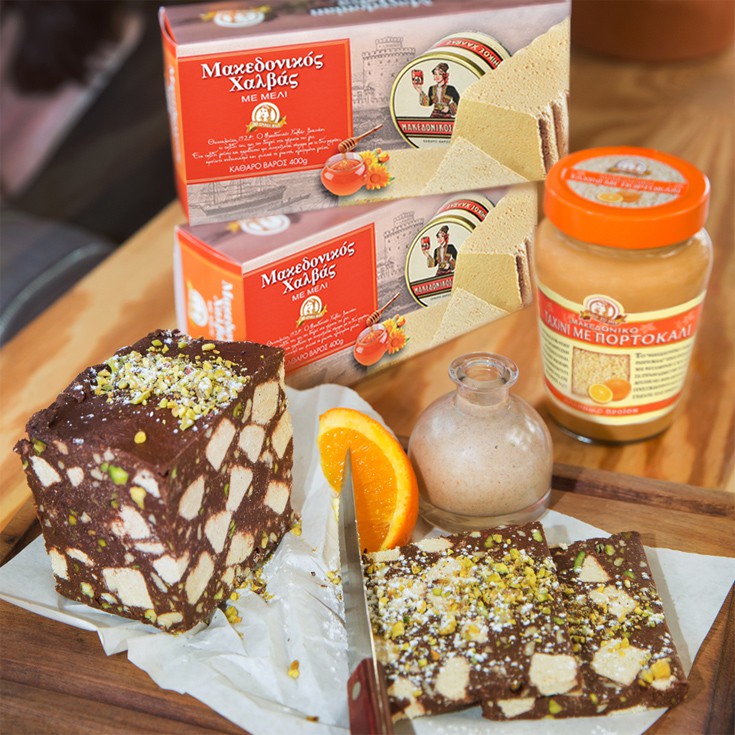 Κορμός με Μακεδονικό Χαλβά Κορμός με Μακεδονικό Χαλβά