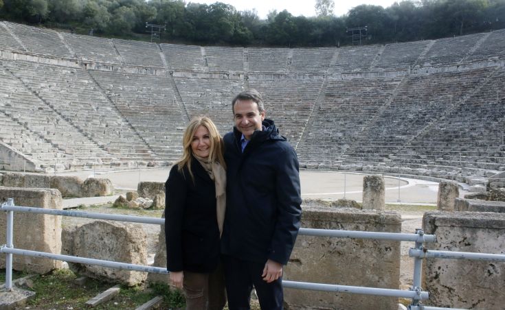 Μαρέβα Μητσοτάκη: Οι φωτογραφίες με τα παιδιά και το «ευχαριστώ»