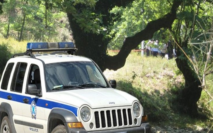 Πατέρας μαζί με τους δύο ανήλικους γιους του έβγαιναν για κλοπές και διαρρήξεις