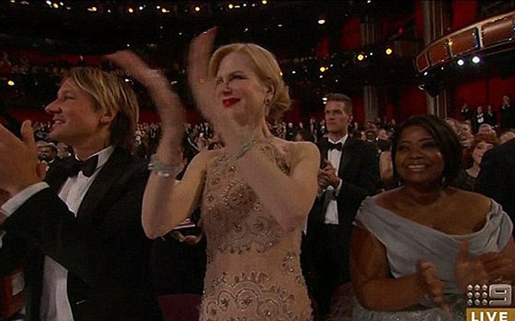 Γιατί η Nicole Kidman χειροκροτούσε στα Όσκαρ μόνο με τις παλάμες