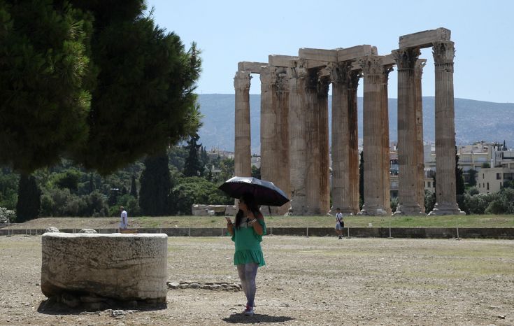 Ξεπέρασαν τα 4,5 εκατομμύρια οι τουρίστες στο πρώτο πεντάμηνο του 2017