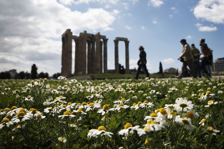 Ξεπέρασαν τα 34 εκατομμύρια οι τουρίστες που επισκέφθηκαν την Ελλάδα το 2019