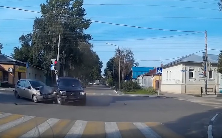 Τα τελευταία οδηγικά λάθη που έγιναν στον κόσμο σε ένα βίντεο