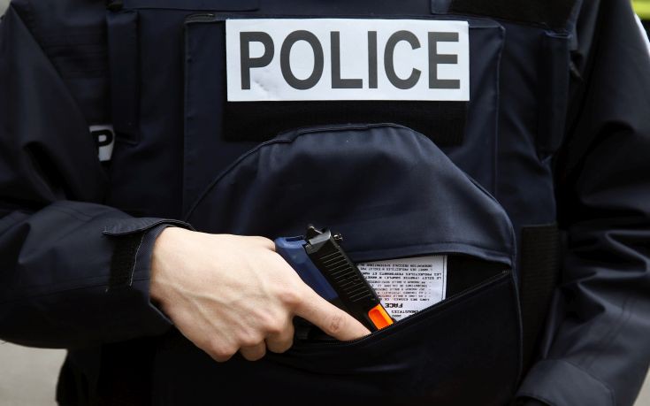 Νεκρός ένας αστυνομικός από ένοπλο περιστατικό στο Παρίσι