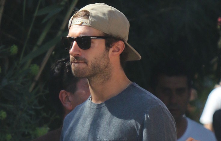 0738_STAVROS_NIARCHOS_JESSIC_HART_2372015 0738_STAVROS_NIARCHOS_JESSIC_HART_2372015