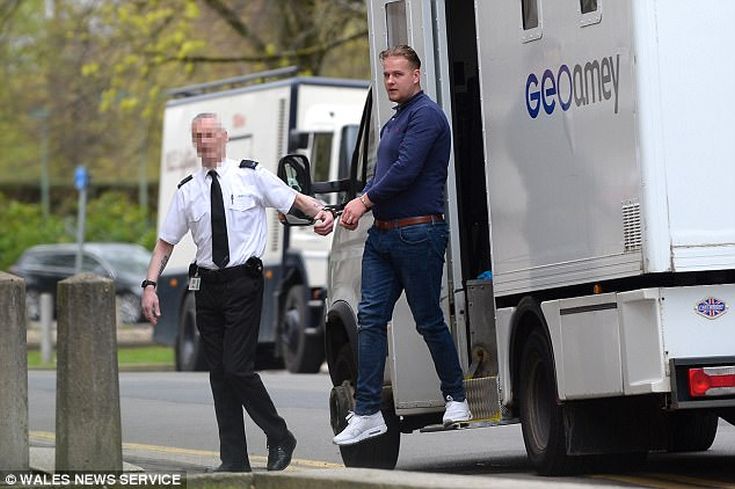 3F2F756400000578-0-image-a-14_1492008766985 3F2F756400000578-0-image-a-14_1492008766985