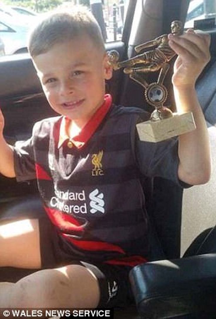 3F2F829A00000578-0-image-m-11_1492008755909 3F2F829A00000578-0-image-m-11_1492008755909