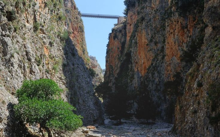 Γερμανίδα έπεσε στο φαράγγι της Αράδαινας στα Σφακιά