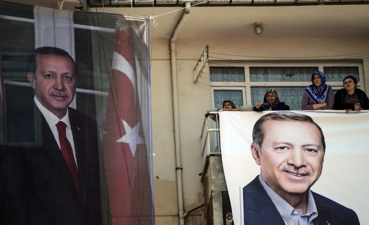 Ερντογάν: Θεού θέλοντος, το έθνος μας θα προχωρήσει προς το μέλλον απόψε