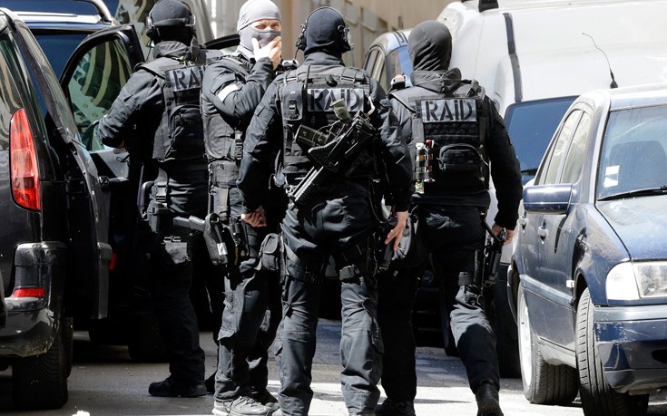 Συνελήφθησαν τέσσερις ύποπτοι για τρομοκρατία στη Γαλλία