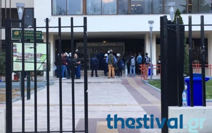 Ένταση στο ΠΑΜΑΚ μεταξύ φοιτητών και αστυνομίας