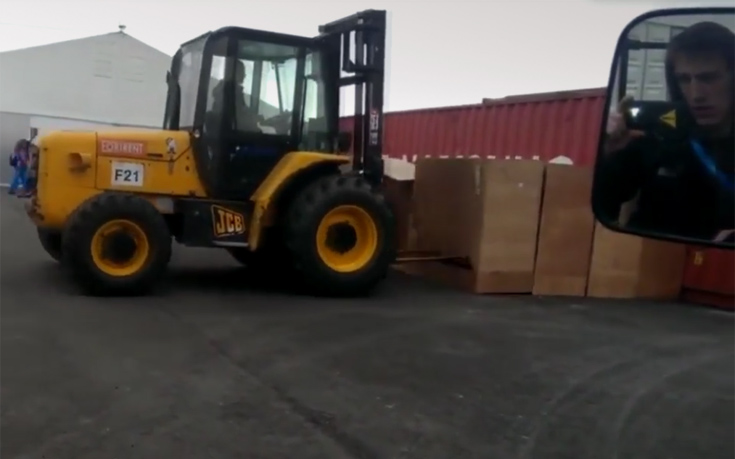 Βρίσκουν τον τρόπο να μη βαριούνται στη δουλειά