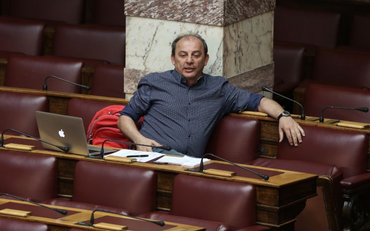 Καραγιαννίδης: Παραιτηθείτε και πηγαίνετε στον πολιτικό χώρο που ανήκετε
