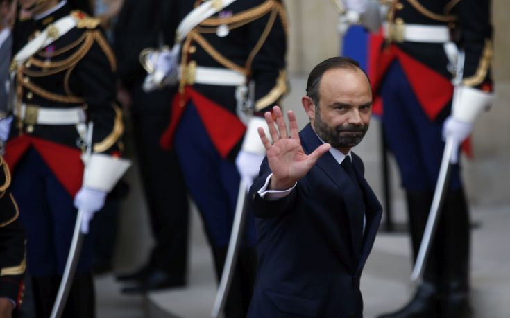 Φιλίπ: Ο Μακρόν έκοψε τον «γόρδιο δεσμό» του γαλλικού κομματικού συστήματος
