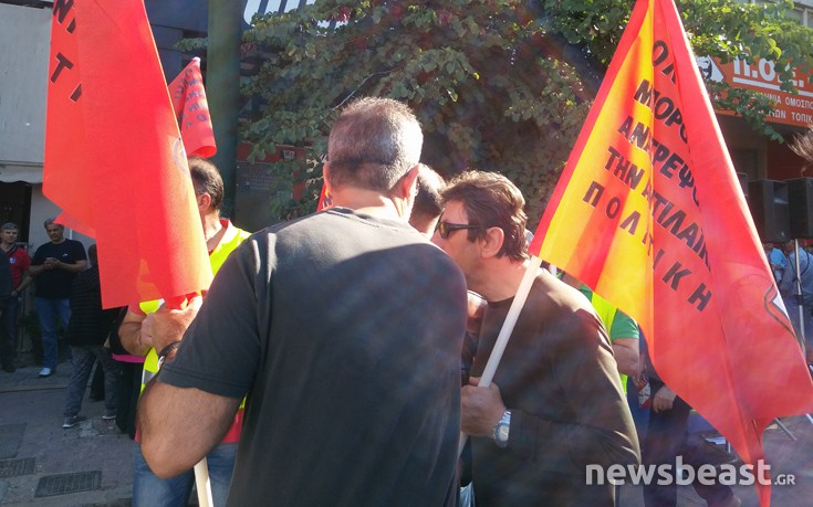 Ικανοποίηση στους συμβασιούχους των δήμων από τις δεσμεύσεις Σκουρλέτη