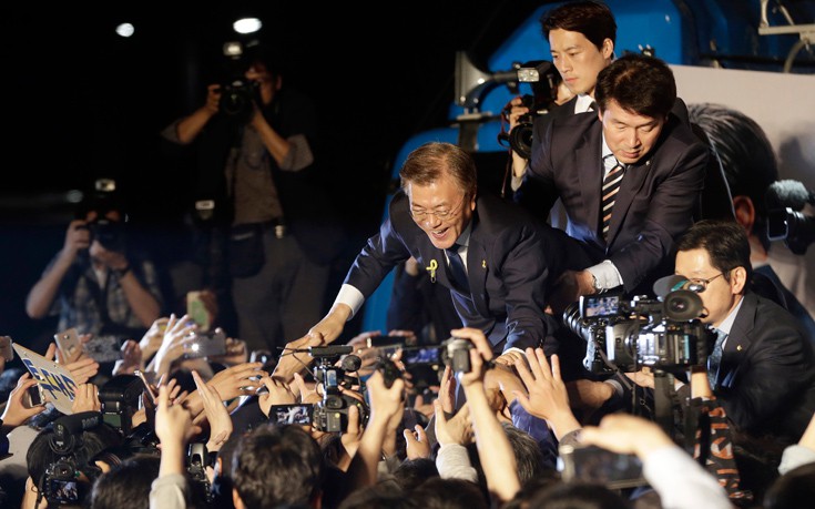 Φτιάχνει κυβέρνηση ο νέος πρόεδρος της Νότιας Κορέας