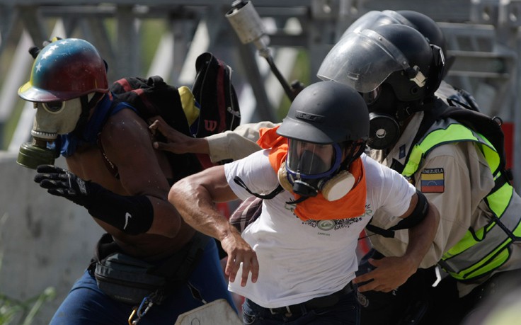 Η Βενεζουέλα μετρά 113 νεκρούς στις βίαιες συγκρούσεις
