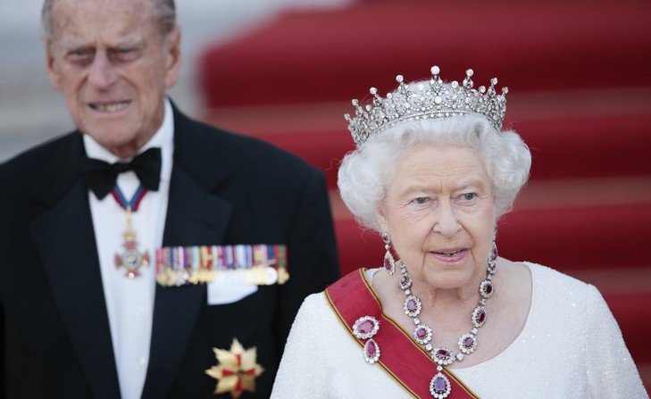 Βρετανία: Εμβολιάστηκαν η βασίλισσα Ελισάβετ και ο σύζυγός της πρίγκιπας Φίλιππος