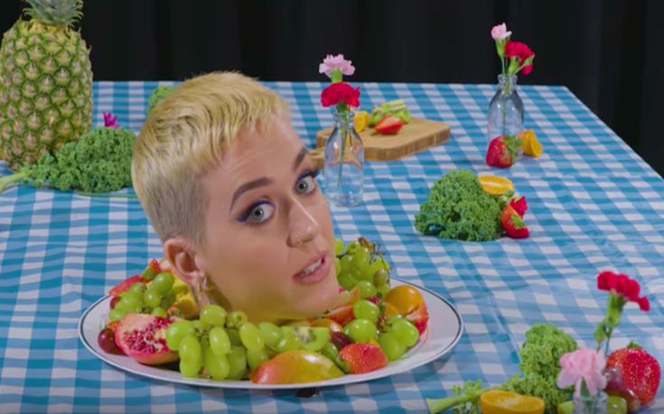 Η καλλιτεχνική φάρσα της Katy Perry που έγινε viral
