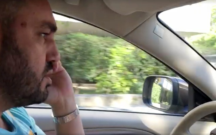 Οδηγείς και μιλάς στο τηλέφωνο;