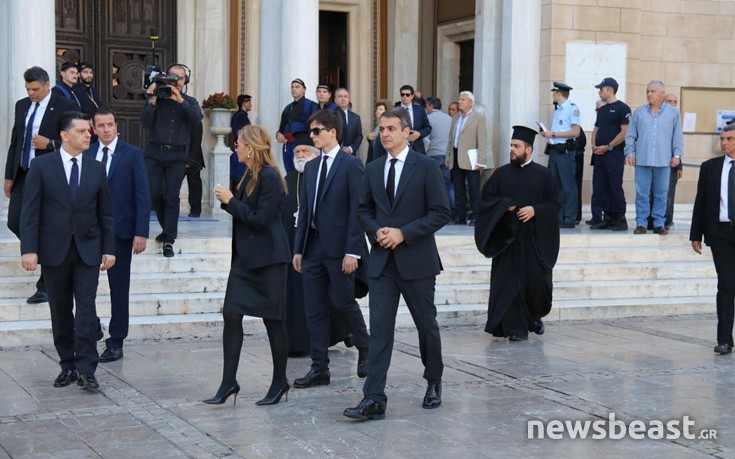 Μητσοτάκης και Μπακογιάννη αποχώρησαν από τη Μητρόπολη