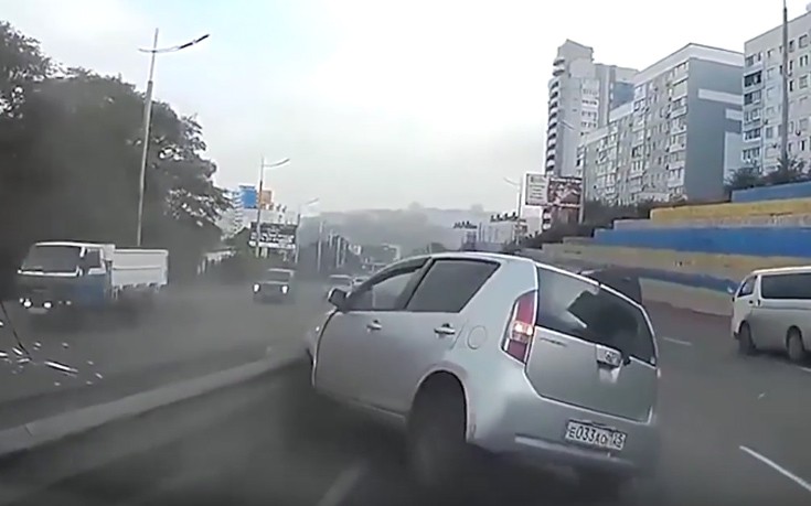 Ο κακός χαμός στους δρόμους