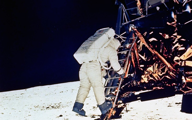 Ποιος τράβηξε τις πρώτες σεληνιακές φωτογραφίες το 1969