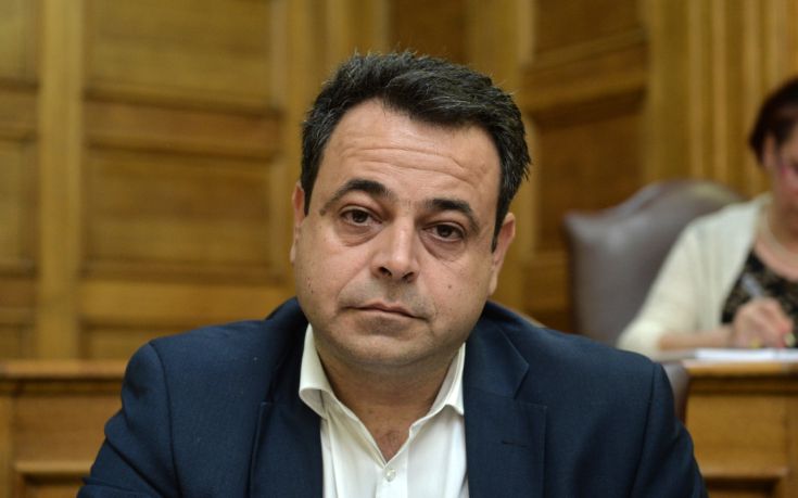 Σαντορινιός: Η κυβέρνηση ποτέ δεν άφησε τη μάχη του νησιωτικού ΦΠΑ