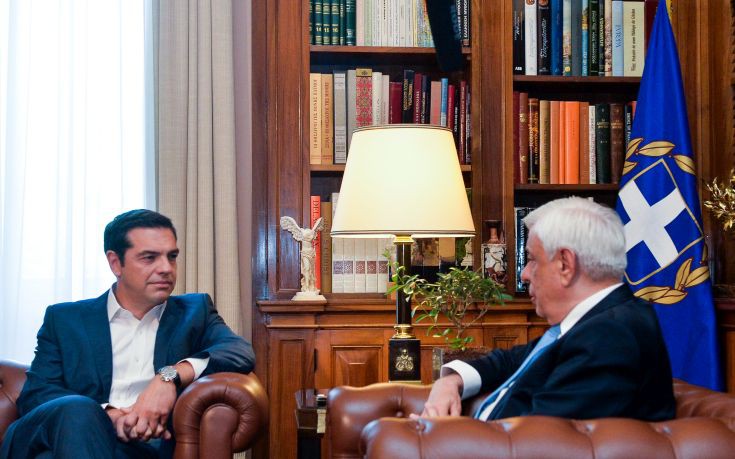 Τσίπρας σε Παυλόπουλο: Δόθηκε σαφής δέσμευση για το τέλος των μνημονίων