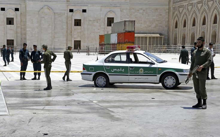 Δεκάδες οι συλλήψεις φερόμενων μελών του ΙΚ στη Τεχεράνη